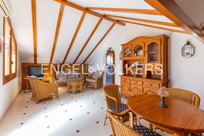 Foto 0a2a92fe-478d-4a44-820d-7e4485173247. House with heating parking pool in Corinto-Almardà Sagunt