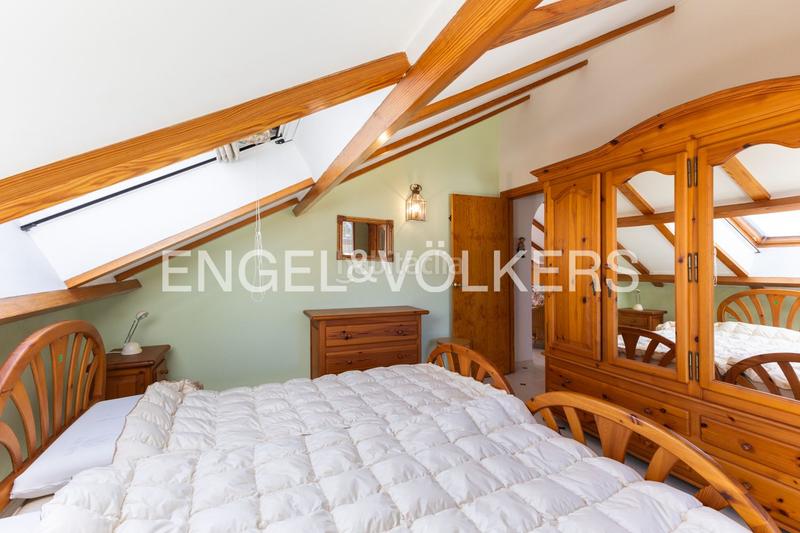 Foto 430e7650-b45a-4c45-80a7-3e5497b4e0d7. House with heating parking pool in Corinto-Almardà Sagunt