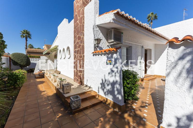 Foto 5a0cf9b3-fcf2-418e-b675-ca7c779adef3. House with heating parking pool in Corinto-Almardà Sagunt