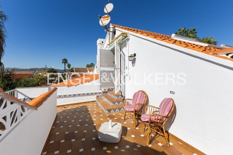 Foto ba936b52-4b73-43f3-96cc-94de3507a522. House with heating parking pool in Corinto-Almardà Sagunt