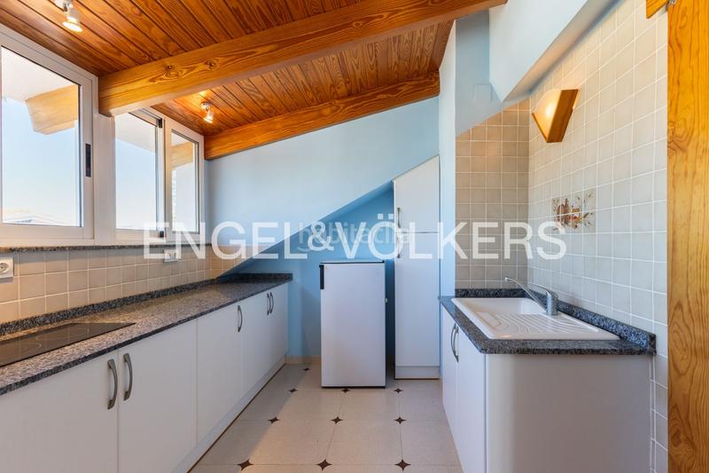 Foto d3062eb3-928e-4ef0-a704-e79a35b04b5d. House with heating parking pool in Corinto-Almardà Sagunt