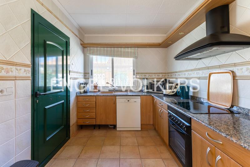 Foto eae802a5-4954-4869-bd57-90b622b4ba5b. House with heating parking pool in Corinto-Almardà Sagunt