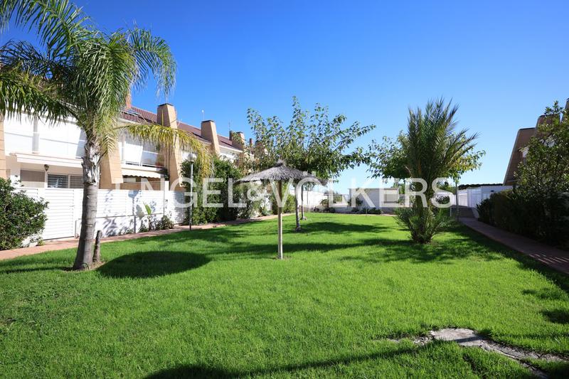 Foto 04fe05a0-94ba-41e6-a505-ae4a2db5d8e2. Maison avec chauffage parking piscine dans Corinto-Almardà Sagunt