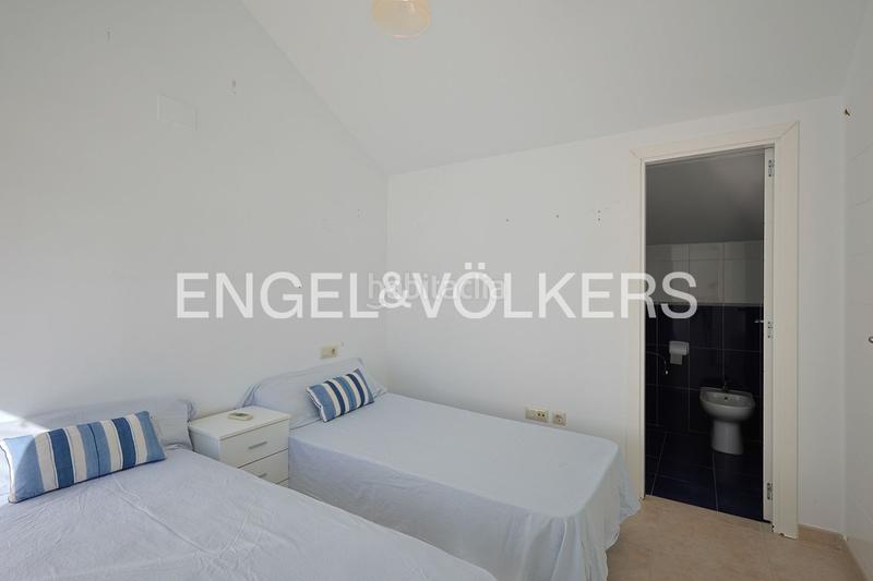 Foto 2a1f8dde-5a5f-4140-9b35-0ec82626c7f4. Maison avec chauffage parking piscine dans Corinto-Almardà Sagunt