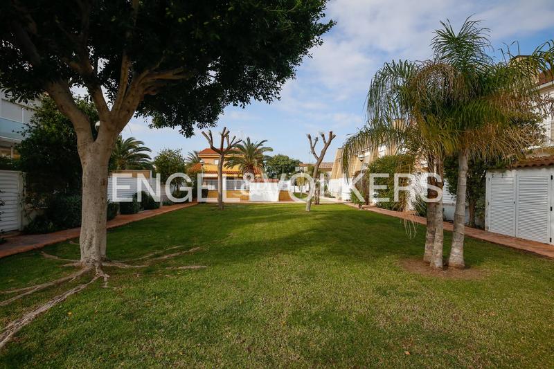 Foto 4639b8d0-4ac2-4169-a4a9-d965c6a220dd. Maison avec chauffage parking piscine dans Corinto-Almardà Sagunt