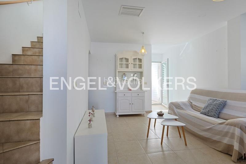 Foto 5f98e4b3-0cf9-4746-a064-fdb74c30abde. Maison avec chauffage parking piscine dans Corinto-Almardà Sagunt