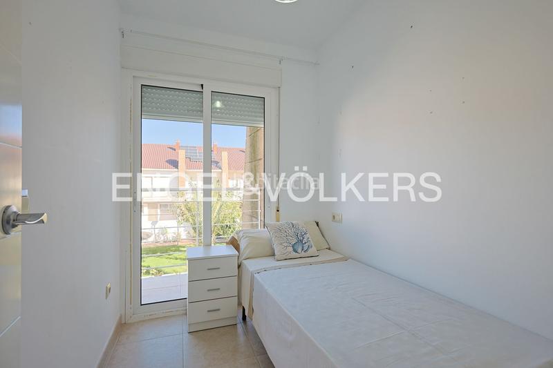 Foto 7ed20cb8-5d0c-4105-8a99-4b61f8afcf0f. Maison avec chauffage parking piscine dans Corinto-Almardà Sagunt