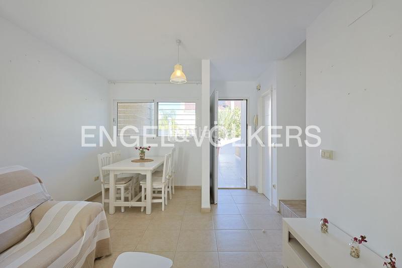 Foto 93bc8a02-268e-4f1f-b2a7-500b03cb6b9d. Maison avec chauffage parking piscine dans Corinto-Almardà Sagunt