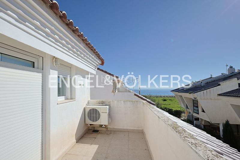 Foto dbcb9eda-62bd-490f-8fdf-7ba847f8d492. Maison avec chauffage parking piscine dans Corinto-Almardà Sagunt