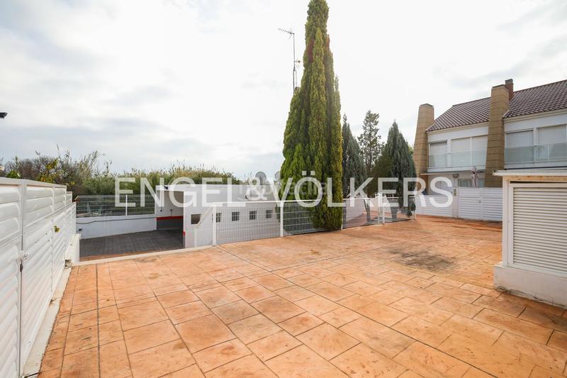 Foto dbd5c495-1f1b-44d2-aaee-c6f72c9dfa4f. Maison avec chauffage parking piscine dans Corinto-Almardà Sagunt