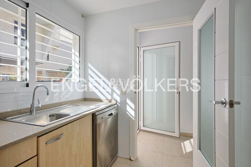 Foto f5945664-5e07-4663-98c1-b1a9695b03b2. Maison avec chauffage parking piscine dans Corinto-Almardà Sagunt