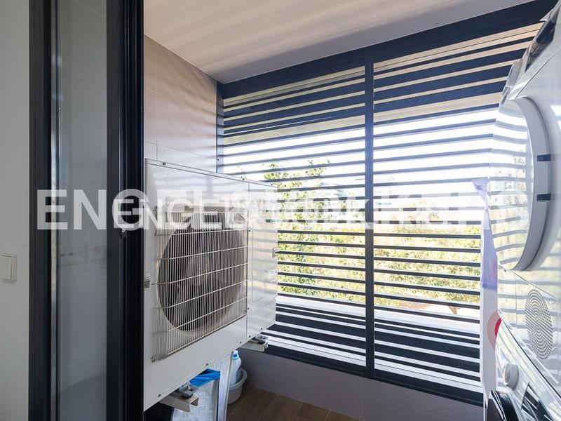 Foto 5dfc337f-5e24-4c68-9f0a-3635f48d172e. Miete appartement mit heizung parking pool in El Castellar i l'Oliverar Valencia