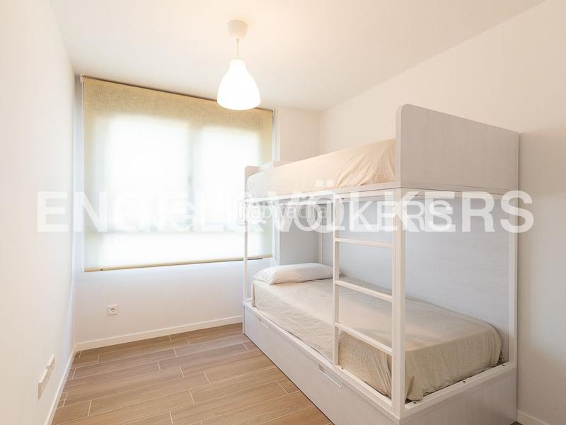 Foto 5c2dd336-9a83-41f3-83fe-f80337923524. Rent apartment with heating parking pool in El Castellar i l'Oliverar Valencia