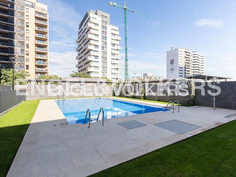 Foto bcef274c-d1dd-47c4-83af-aa025a6a0b39. Rent apartment with heating parking pool in El Castellar i l'Oliverar Valencia