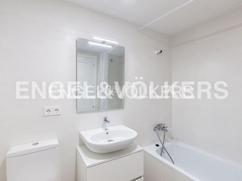 Foto fe665902-9b8b-41aa-a1f2-ba89cb2170d8. Rent apartment with heating parking pool in El Castellar i l'Oliverar Valencia