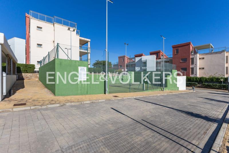 Foto 4bd57acc-3419-4d0c-82ba-c680013a6d6c. Apartment with heating parking pool in La Renegà-Torre Bellver-Les Platgetes Oropesa del Mar