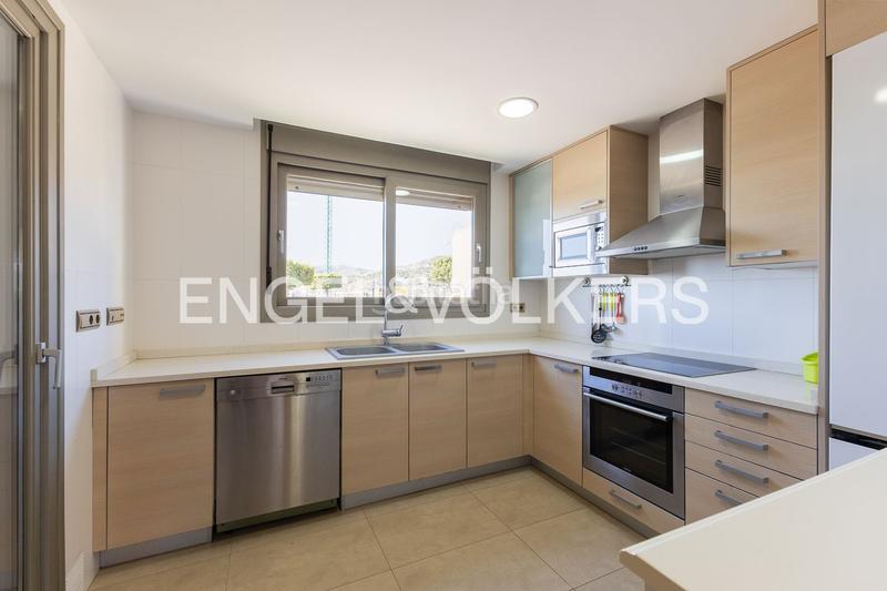 Foto a6a1b4f5-8da5-41a5-9b58-a631a261031b. Apartment with heating parking pool in La Renegà-Torre Bellver-Les Platgetes Oropesa del Mar