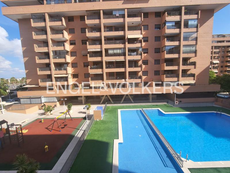 Foto b9612327-d3bf-44e3-9c1c-ae3dd851feec. Miete appartement mit heizung parking pool in La Patacona Alboraya
