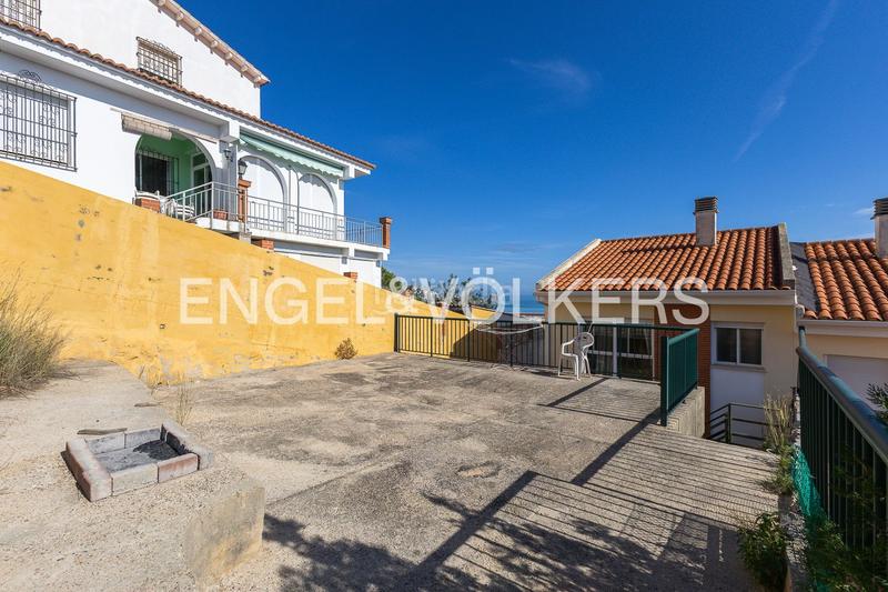 Foto 95d2ac6c-2108-47fc-9daa-96996bc3c9c6. Alquiler casa adosada vivienda con vistas al mar para larga duración en Cullera