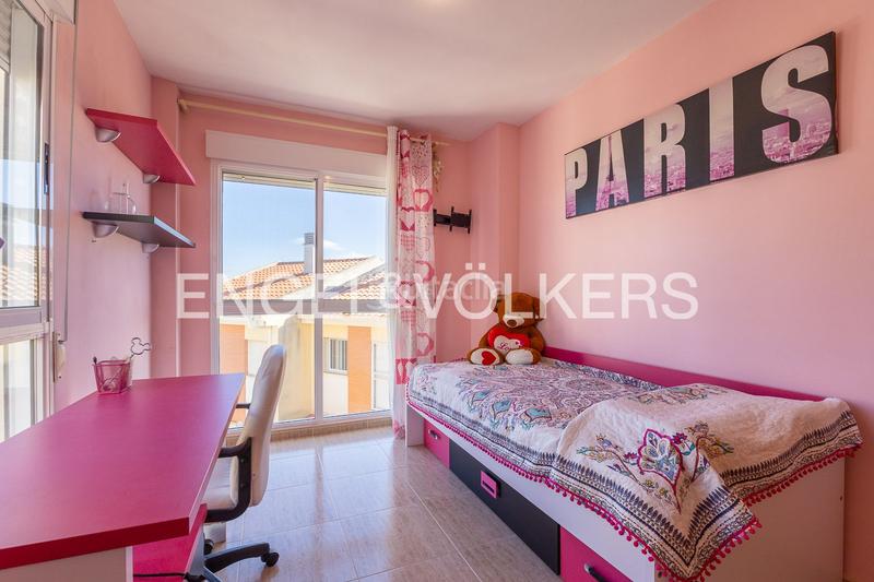 Foto 9a8276ee-4921-4579-8e1c-834f4abba789. Alquiler casa adosada vivienda con vistas al mar para larga duración en Cullera