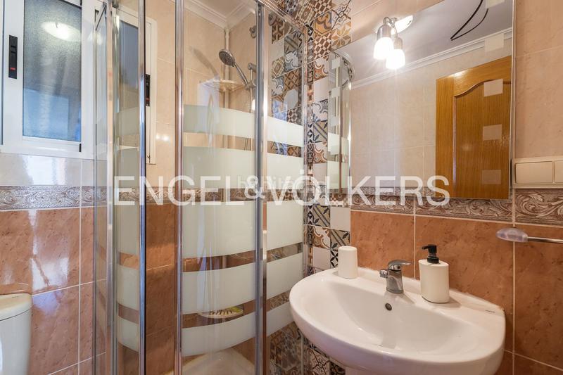 Foto 9c4f26b2-62c3-460f-a4f9-e2d474714c46. Alquiler casa adosada vivienda con vistas al mar para larga duración en Cullera