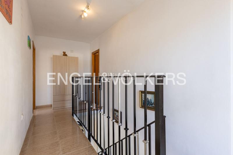 Foto a3a34c2f-5d68-440b-a498-87cb092282ea. Alquiler casa adosada vivienda con vistas al mar para larga duración en Cullera