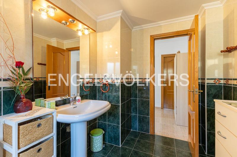 Foto fbec5c84-cc2a-4ad1-8d49-d1274f6baf06. Alquiler casa adosada vivienda con vistas al mar para larga duración en Cullera