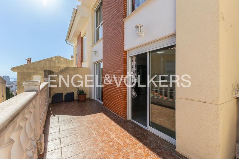 Foto d6794f56-f6e8-4166-9a91-9e202806a33c. Lloguer casa adossada amb calefacció aparcament a Cullera