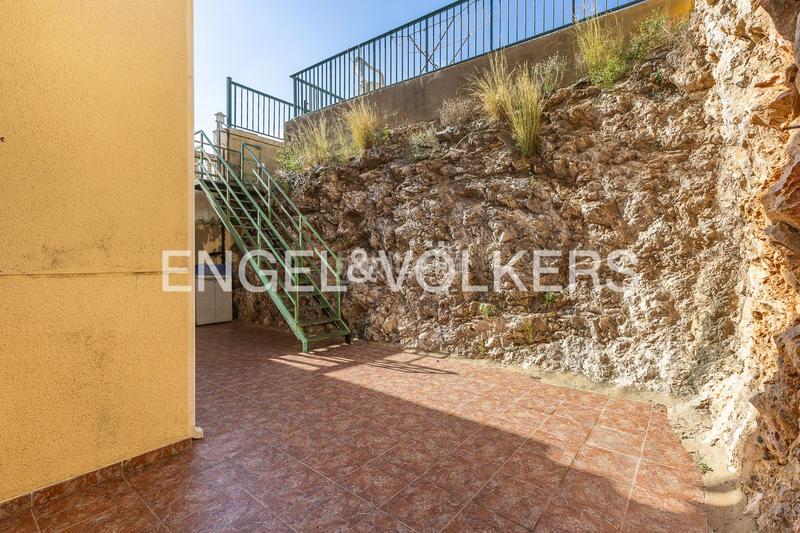 Foto ab2556d2-4788-416c-b3b2-73f3678aaa0c. Rent semi detached house with heating parking in pueblo de Cullera Cullera