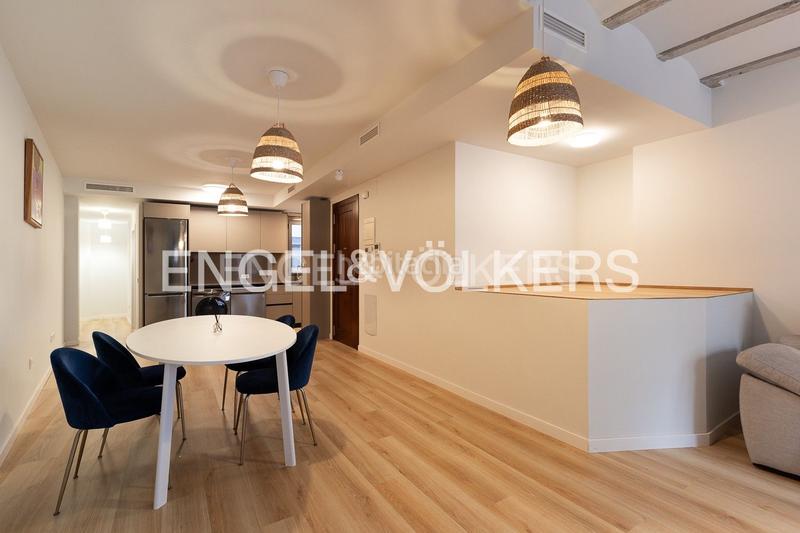 Foto 0a293eb2-2e63-49b9-b8d6-f3481969d71a. Alquiler apartamento vivienda reformada junto al mercado central en Valencia