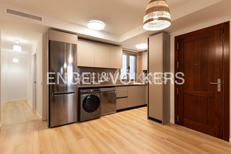 Foto 7be3a579-b1f6-4d42-ba42-7335d3bb18b3. Alquiler apartamento vivienda reformada junto al mercado central en Valencia