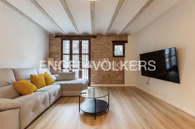 Foto fbca220f-bce5-4ca5-9680-3483e3b28de3. Alquiler apartamento vivienda reformada junto al mercado central en Valencia