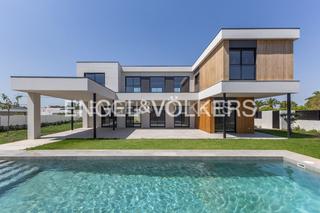 Lloguer Casa  Calle moldavia. Moderna villa de lujo a estrenar en la conarda