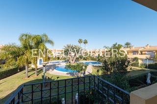 Lloguer Casa  Carrer bot. Chalet adosado con elegancia mediterránea