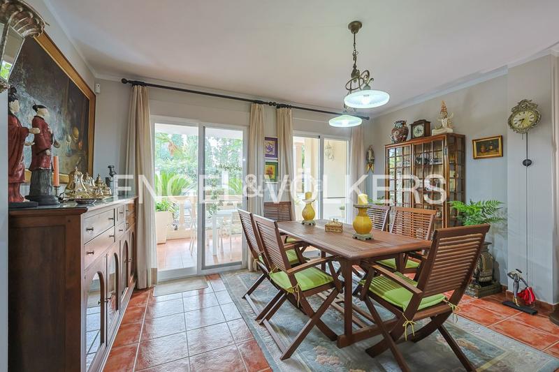 Foto 0d75df3f-ce8e-4549-a240-010ae3511da7. Apartamento esplendido apartamento en planta baja en el centro en Navajas