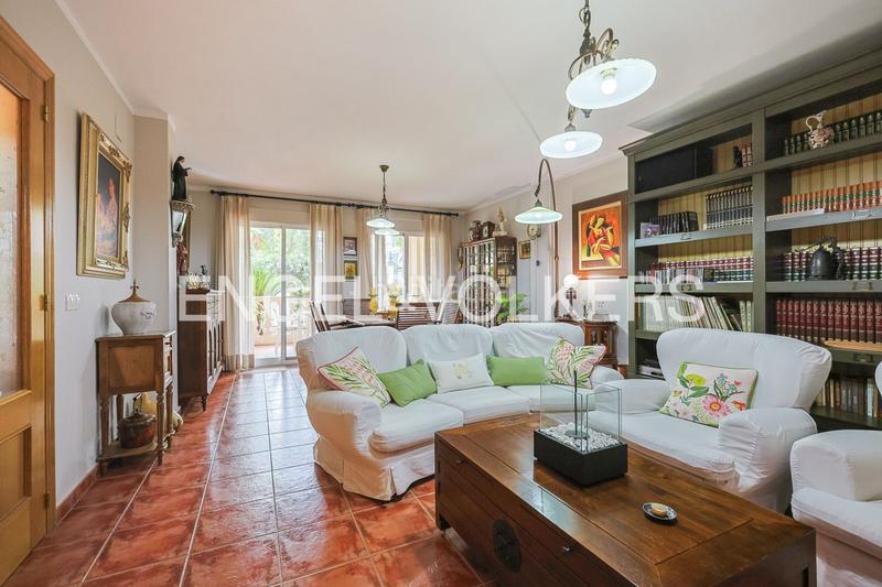 Foto 411e3d3f-f7bd-4cae-aa52-242c77ea8c34. Apartamento esplendido apartamento en planta baja en el centro en Navajas