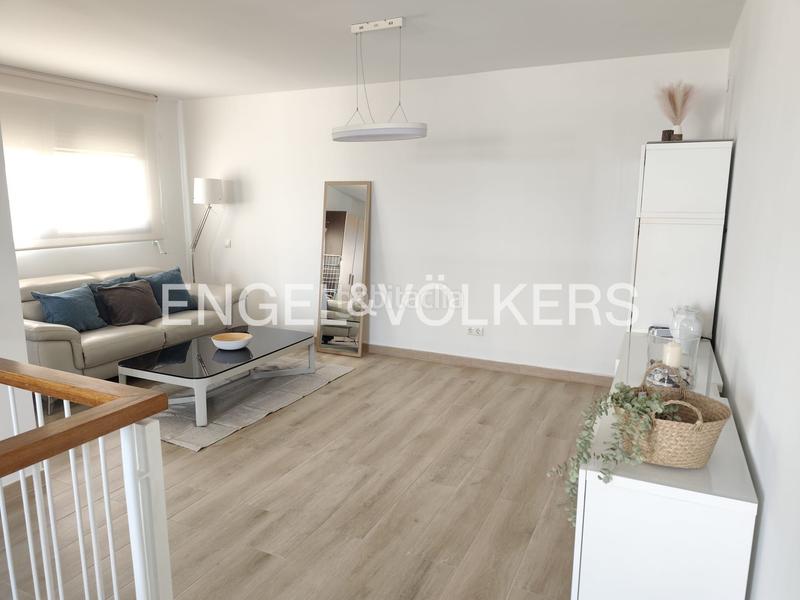 Foto 15ce8a38-4cd9-4b6e-a74c-c61daeb81ad2. Rent duplex with heating parking in Massalfassar