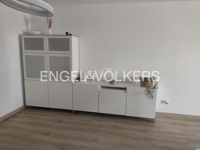 Foto a6c8f9d7-13c8-4f9f-9ec1-35fbafc4fd28. Rent duplex with heating parking in Massalfassar