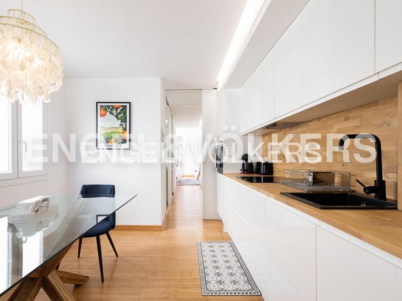 Foto 193bf019-879d-41ba-a1d8-a7686a2f6f17. Lloguer apartament amb calefacció a Russafa Valencia