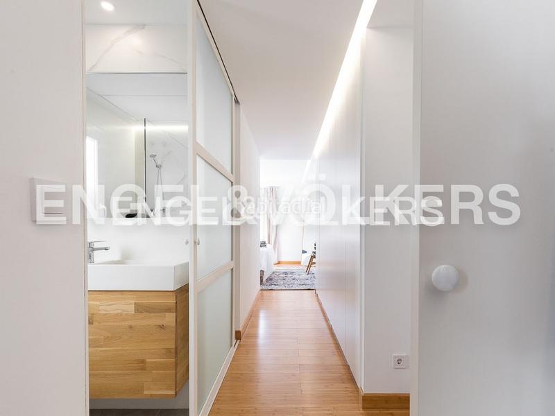 Foto 3b946971-6052-40ca-a17b-64b586a9a049. Lloguer apartament amb calefacció a Russafa Valencia