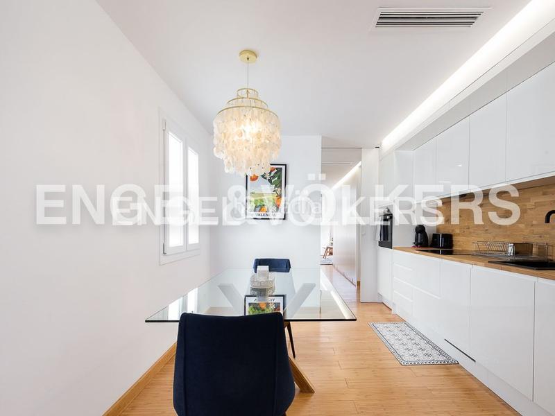 Foto d0d21a85-df48-4957-83e5-010437e8ee38. Rent apartment with heating in Russafa Valencia