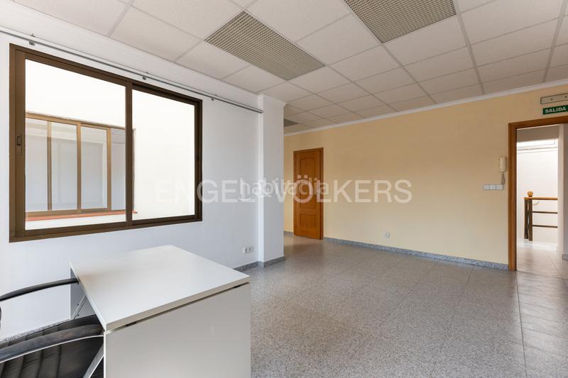 Foto 2c6dc6e6-aa1d-4d60-b976-b53608bc9bd9. Casa edificio en el centro histórico gran potencial de inversión en Dénia