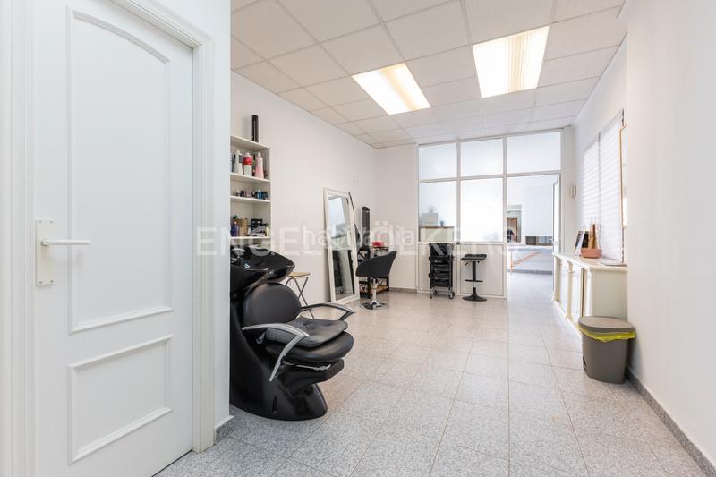 Foto 734306b2-40f4-4e9b-b29e-fa04dcb6f09e. Casa edificio en el centro histórico gran potencial de inversión en Dénia