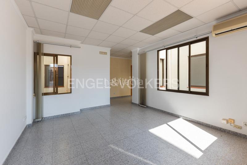 Foto b252fd40-2802-48d2-9548-14eee90505ae. Casa edificio en el centro histórico gran potencial de inversión en Dénia