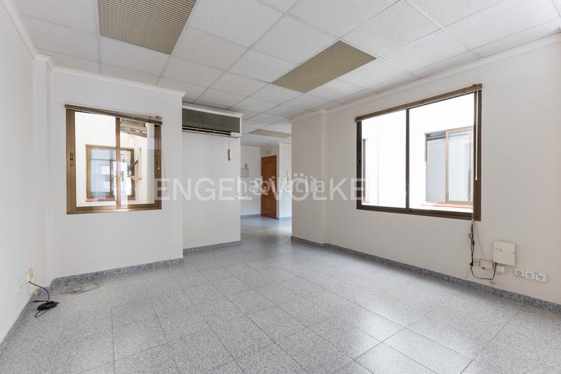 Foto fdbaa567-7925-448e-a421-94a38c05f4ba. Casa edificio en el centro histórico gran potencial de inversión en Dénia