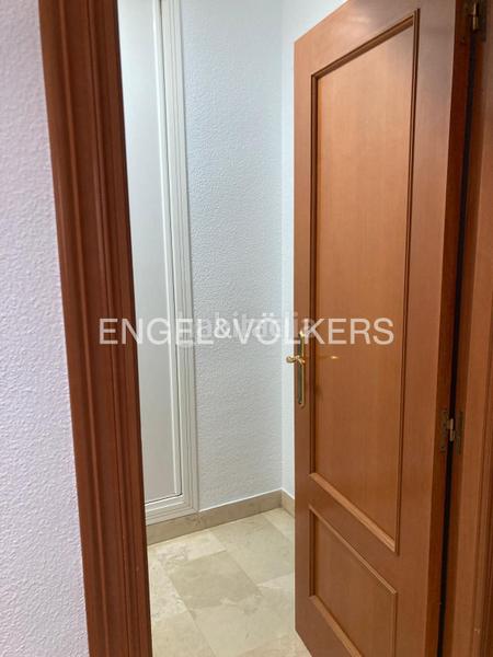 Foto 4961e9d3-690b-4b67-b9f0-ada3ac05c2b3. Rent apartment with heating in La Seu Valencia