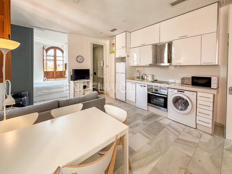 Foto 5cfd84c5-de77-49f1-a40a-13cbcd1258bb. Miete dachwohnung mit heizung in El Mercat Valencia