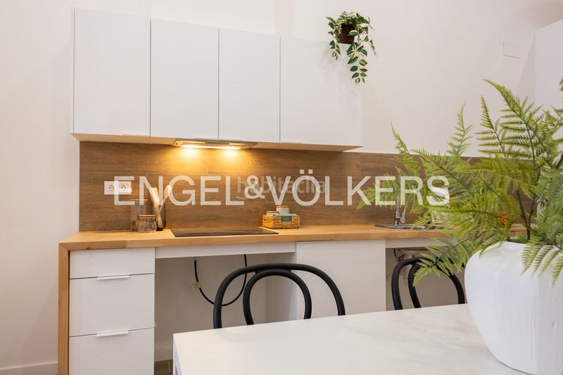 Foto f9161ebe-3720-47b9-bb27-d5b98094d8ad. Apartament amb calefacció a El Grau Valencia