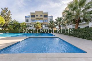Apartment in Oliva Nova. Exclusividad y confort en primera línea de golf  oliva nova