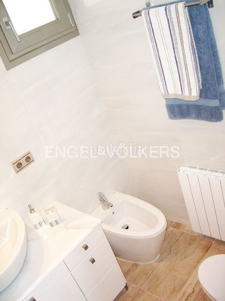 Foto 1f189a65-890f-4625-9ebd-9d09108079e9. Alquiler apartamento alquiler de piso de 3 habitaciones con terraza y piscina comunitaria en Oropesa del Mar